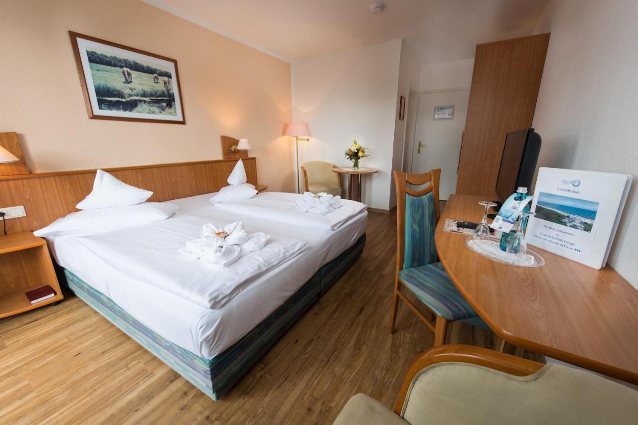 Hotel Ostseewoge 格拉尔-米里茨 外观 照片